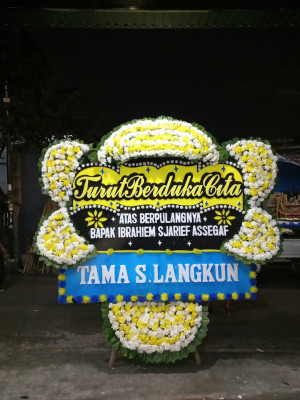 Papan Bunga Duka di Lumar
